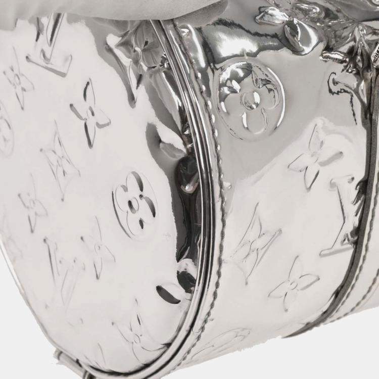 مملوكة مسبقًا Louis Vuitton Silver Monogram Miroir Papillon Handbag