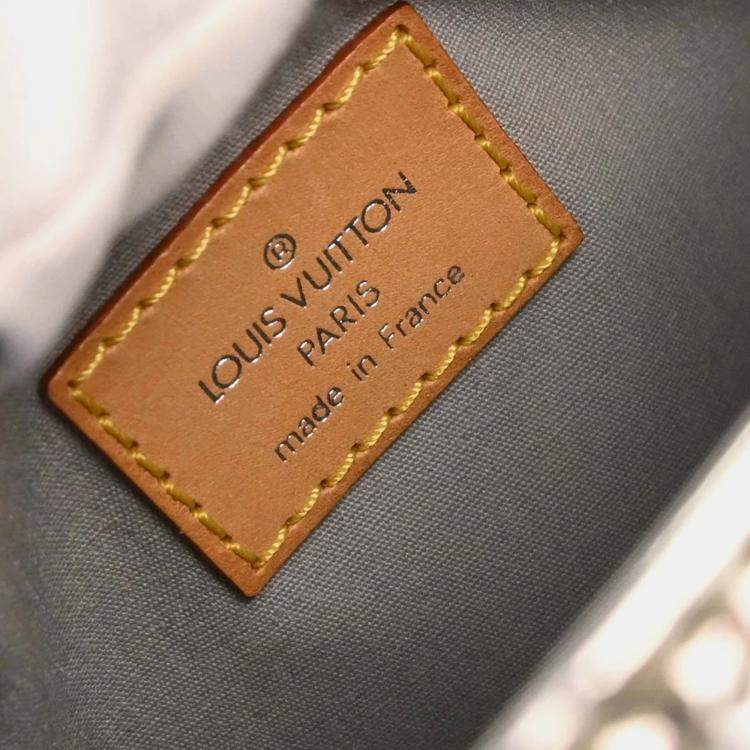 مملوكة مسبقًا Louis Vuitton Silver Monogram Miroir Papillon Handbag