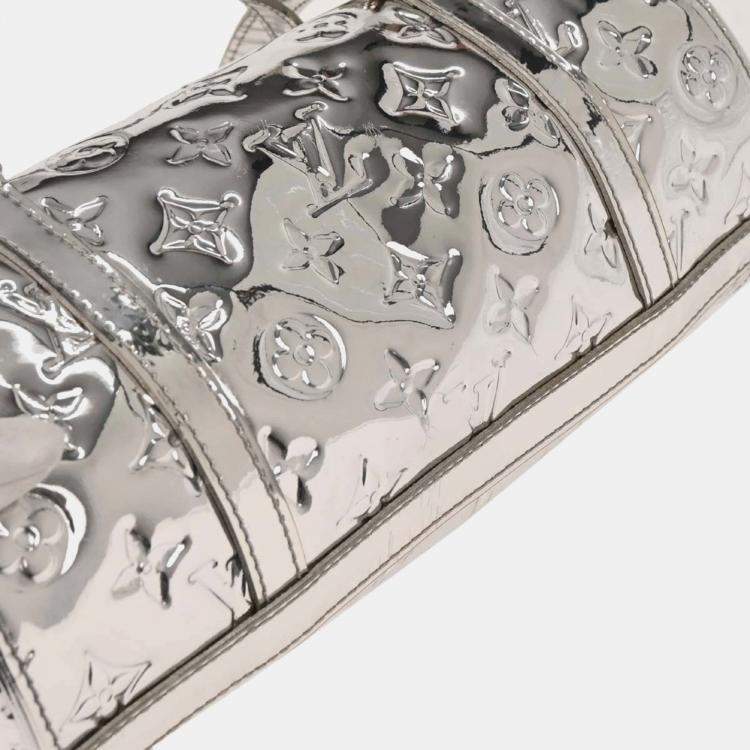 مملوكة مسبقًا Louis Vuitton Silver Monogram Miroir Papillon Handbag