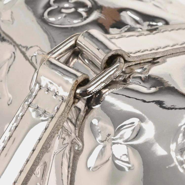 مملوكة مسبقًا Louis Vuitton Silver Monogram Miroir Papillon Handbag