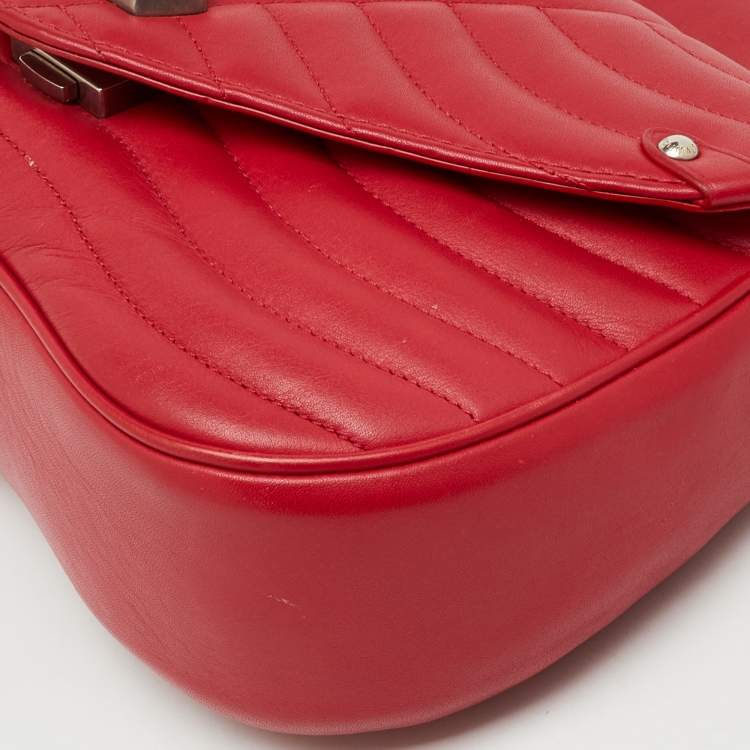 Pre Owned Louis Vuitton Ecarlate Leather New Wave Chain MM Bag