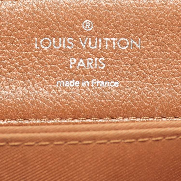 Pre Owned Louis Vuitton Brown Leather Lockme II Bag