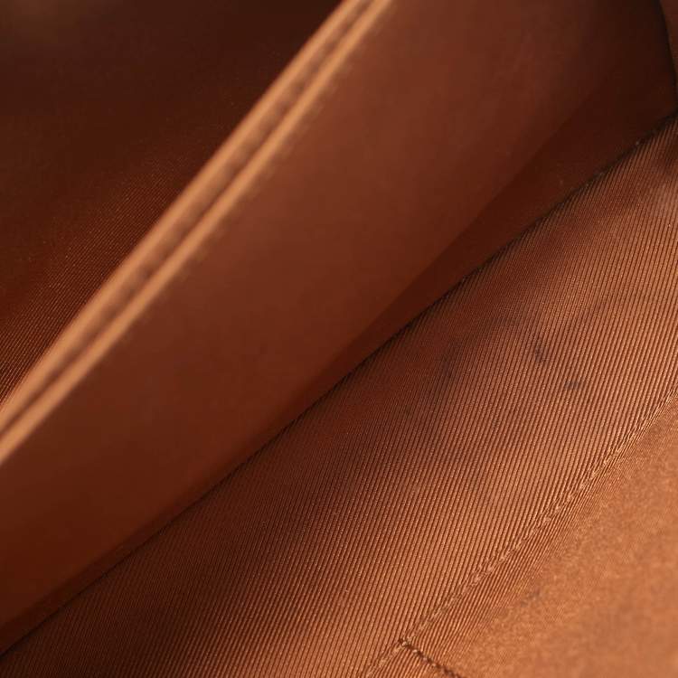 Pre Owned Louis Vuitton Brown Leather Lockme II Bag