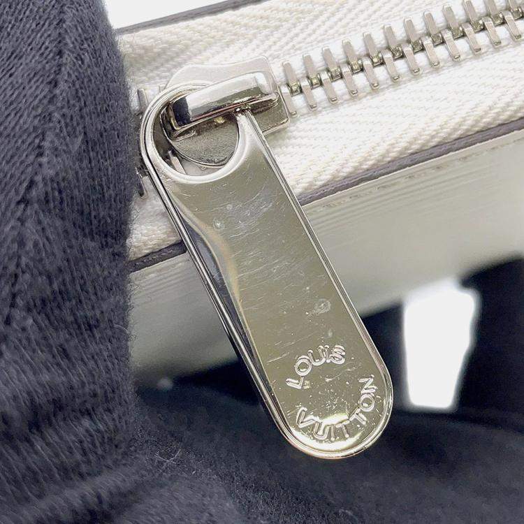 Pre Owned Louis Vuitton Zippy Wallet White Epi Leather