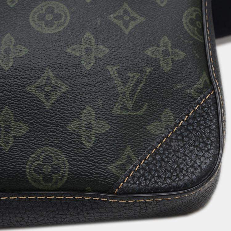 Pre Owned Louis Vuitton Trio Messenger Black Canvas Shoulder Bag