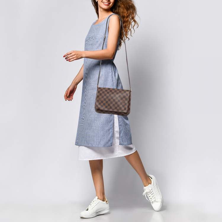 مملوكة مسبقًا Louis Vuitton Damier Ebene Canvas Musette Tango Bag