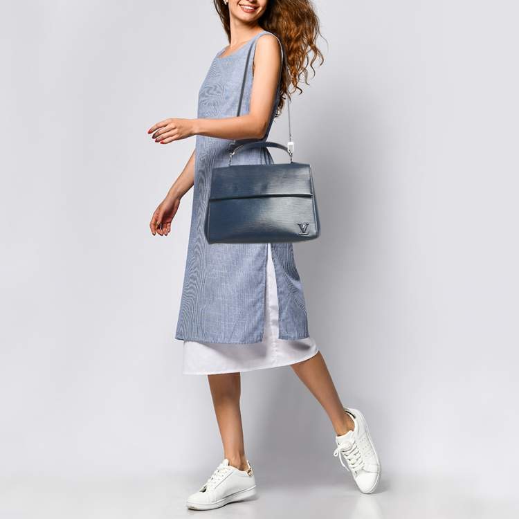 Pre Owned Louis Vuitton Blueberry Epi Leather Cluny MM Bag