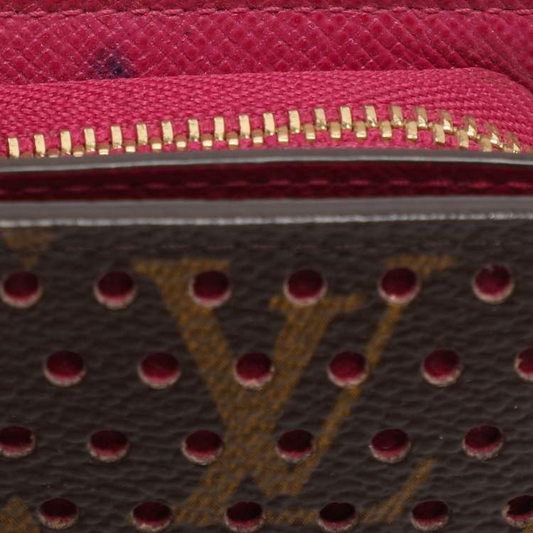 Pre Owned محفظة لوي فيتون محدودة الإصدار كانفاس مثقبة مونوجرامية