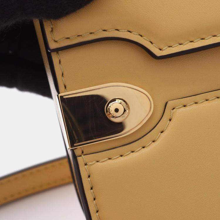 Pre Owned Louis Vuitton OnTheGo East West Yellow Leather Shoulder Bag
