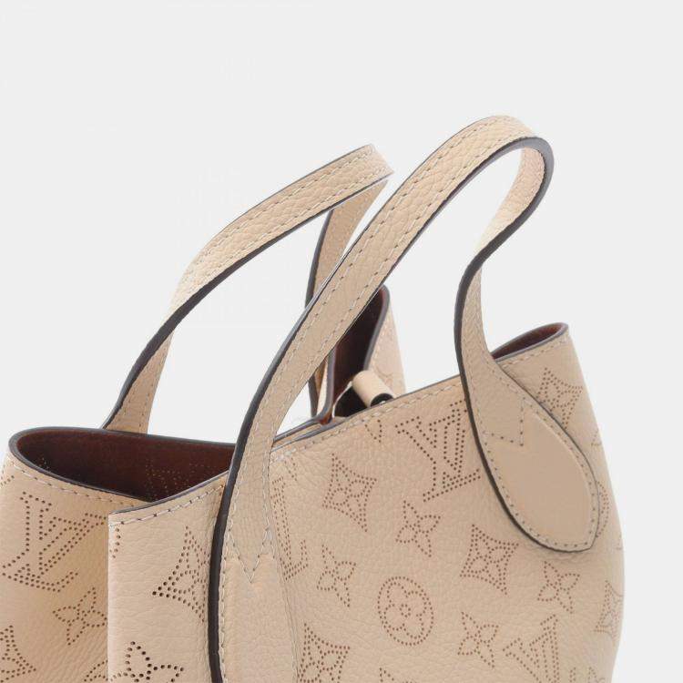 Pre Owned Louis Vuitton Blossom PM Beige Mahina Leather Shoulder Bag