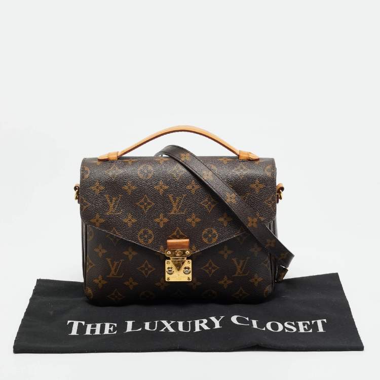 Pre Owned Louis Vuitton Monogram Canvas Pochette Metis Bag
