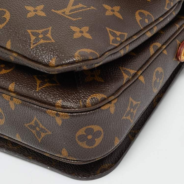 Pre Owned Louis Vuitton Monogram Canvas Pochette Metis Bag
