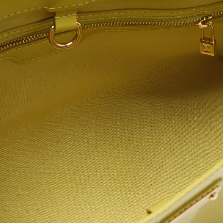 Pre Owned Louis Vuitton Vert Impression Monogram Vernis Wilshire PM Bag