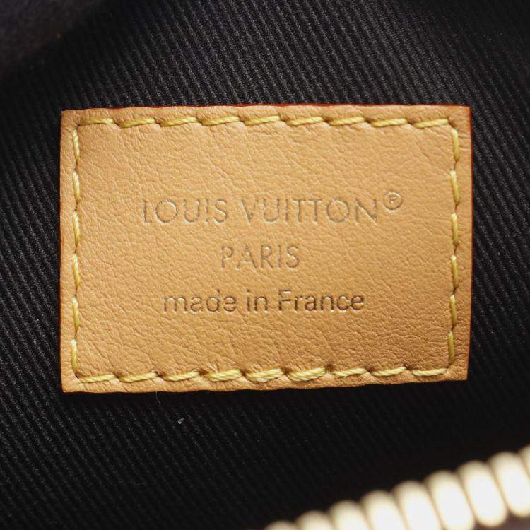 مملوكة مسبقًا Louis Vuitton Music Player Monogram Canvas and Leather Wearable Wallet