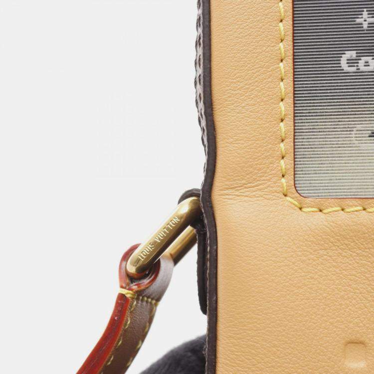 مملوكة مسبقًا Louis Vuitton Music Player Monogram Canvas and Leather Wearable Wallet