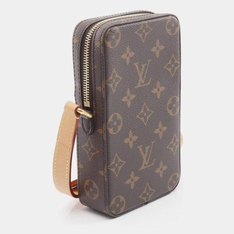 مملوكة مسبقًا Louis Vuitton Music Player Monogram Canvas and Leather Wearable Wallet