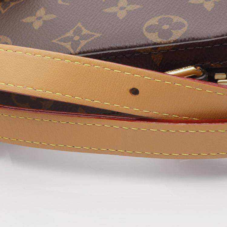مملوكة مسبقًا Louis Vuitton Music Player Monogram Canvas and Leather Wearable Wallet