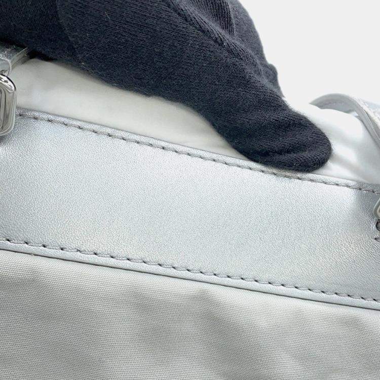 Pre Owned Louis Vuitton LV Ski Onthego MM Blue White Monogram Nylon Tote Bag