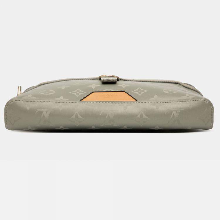 Pre Owned Louis Vuitton Monogram Titanium PM Gray Canvas Messenger Bag
