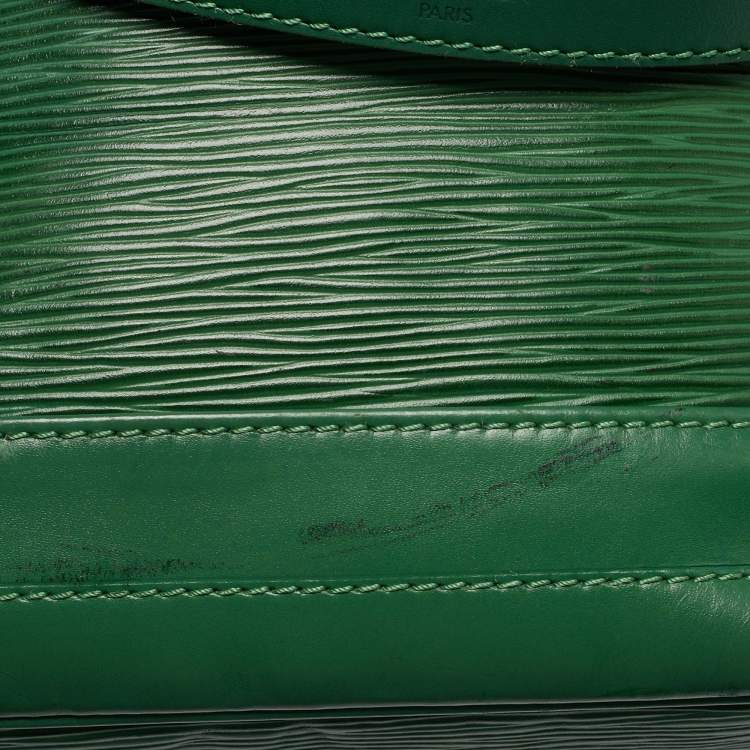 Pre Owned Louis Vuitton Borneo Green Epi Leather Noe Bag