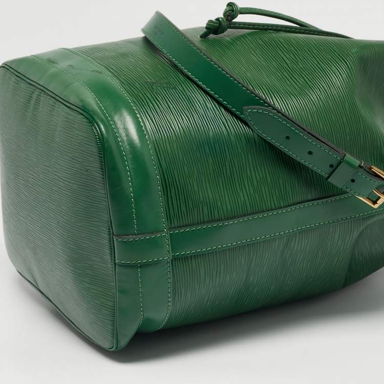 Pre Owned Louis Vuitton Borneo Green Epi Leather Noe Bag