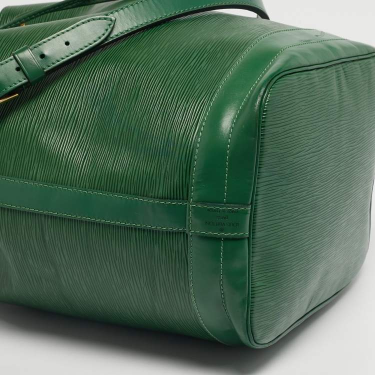Pre Owned Louis Vuitton Borneo Green Epi Leather Noe Bag