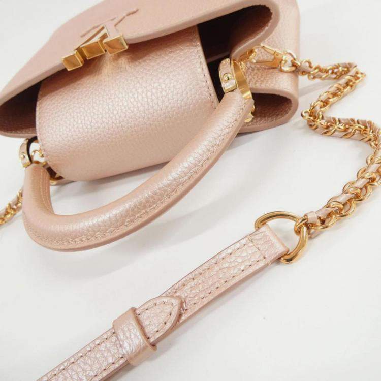 Pre Owned Louis Vuitton Capucines Bb Handbag