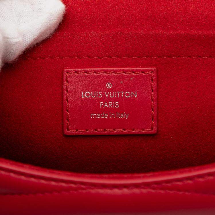 مملوكة مسبقًا Louis Vuitton Red New Wave Chain Bag MM