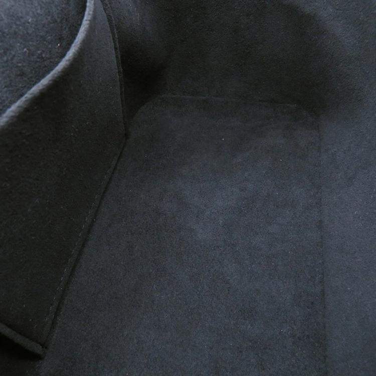 Pre Owned Louis Vuitton Vanity Nv Noir Monogram Monogram Reverse Canvas Size PM