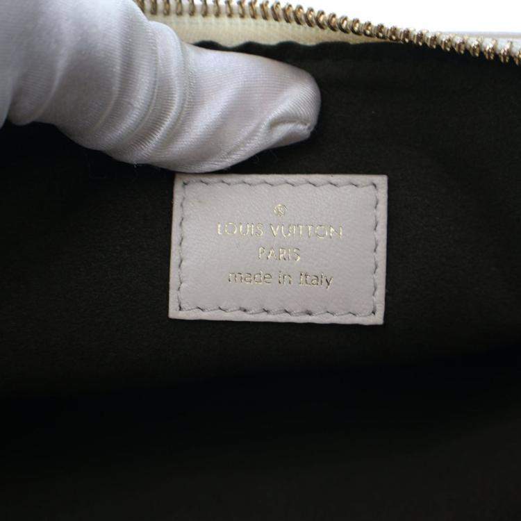 مملوكة مسبقًا Louis Vuitton White Embossed Lambskin Coussin PM