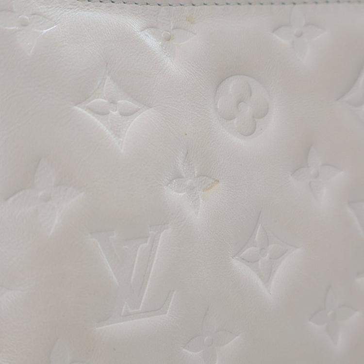 مملوكة مسبقًا Louis Vuitton White Embossed Lambskin Coussin PM