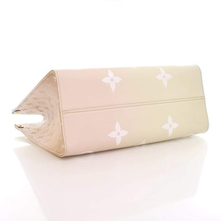 Pre Owned Louis Vuitton Monogram Giant Spring In The City OnTheGo MM