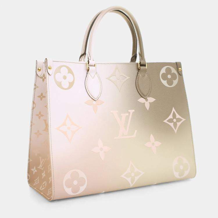 Pre Owned Louis Vuitton Monogram Giant Spring In The City OnTheGo MM