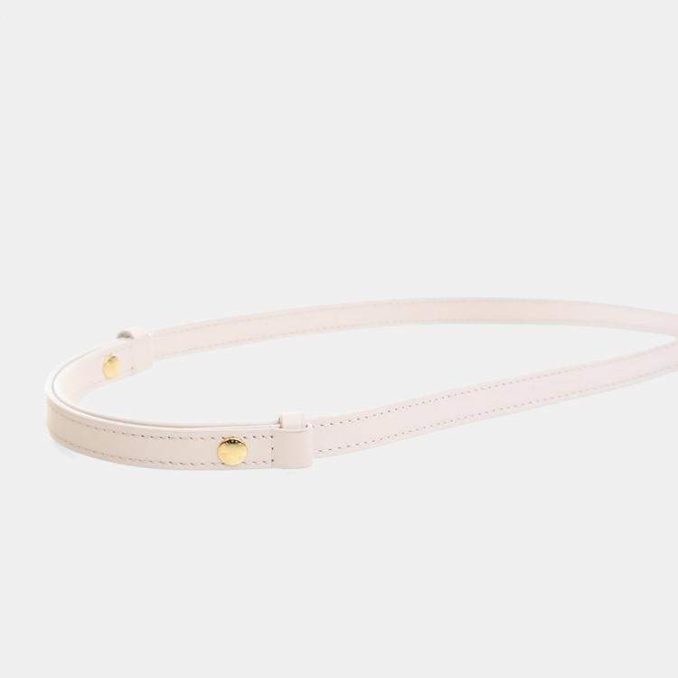 مملوكة مسبقًا Louis Vuitton White Monogram Lambskin Pochette Coussin