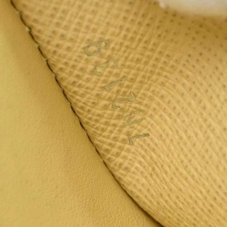 مملوكة مسبقًا Louis Vuitton LV Pop Portefeuille Zoe Wallet