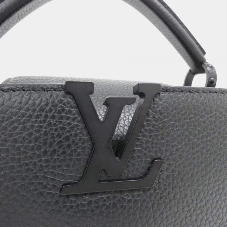 Pre Owned Louis Vuitton Capucines Bb Handbag