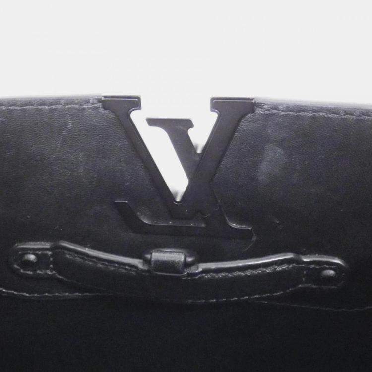 Pre Owned Louis Vuitton Capucines Bb Handbag