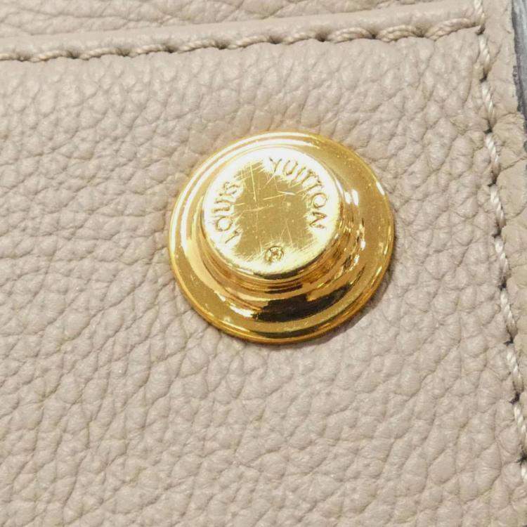 Pre Owned Louis Vuitton On My Side Mm Handbag