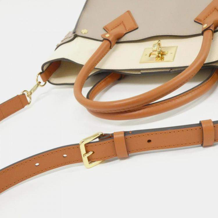 Pre Owned Louis Vuitton On My Side Mm Handbag