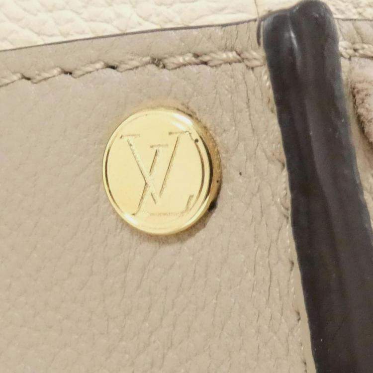 Pre Owned Louis Vuitton On My Side Mm Handbag
