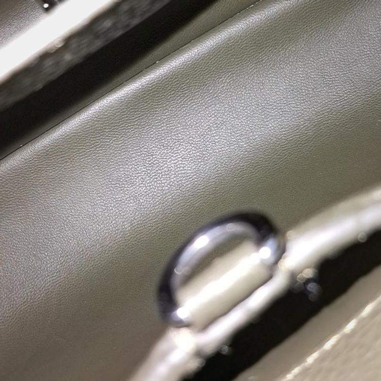 Pre Owned Louis Vuitton Green Leather Capucines BB