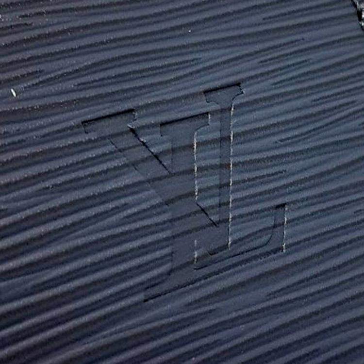 Pre Owned Louis Vuitton Blue Leather Epi Pochette Toilette 26