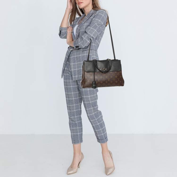 Pre Owned Louis Vuitton Venus Black Monogram Canvas and Leather Bag