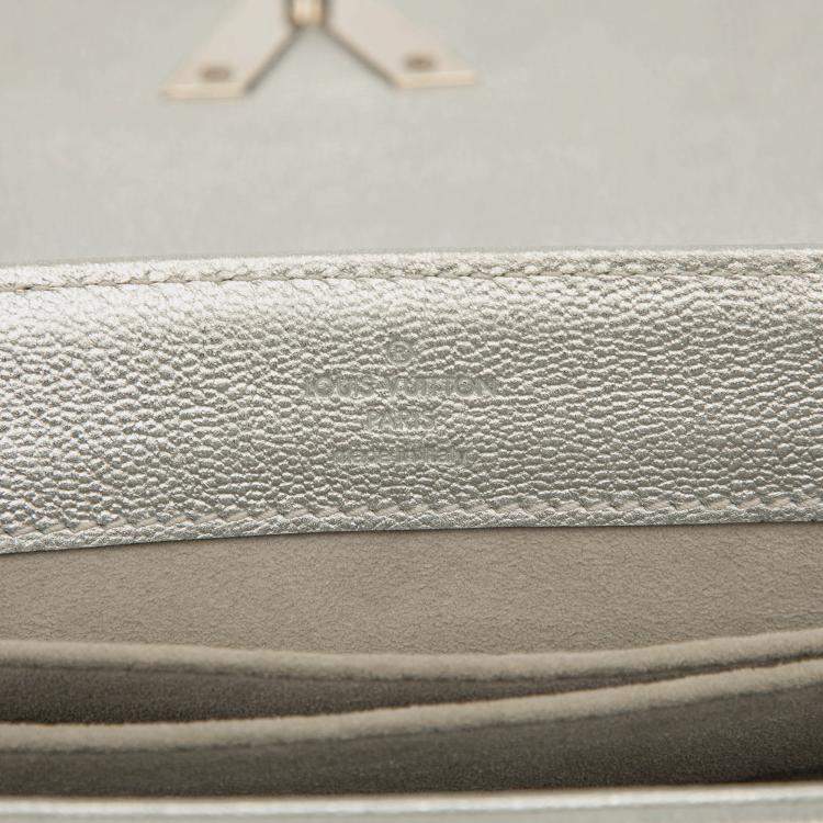 Pre Owned Louis Vuitton Silver Metallic Cuir Plume Ecume Very Chain Bag