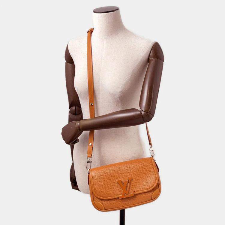 مملوكة مسبقًا Louis Vuitton Busy Nm Gold Epi Leather