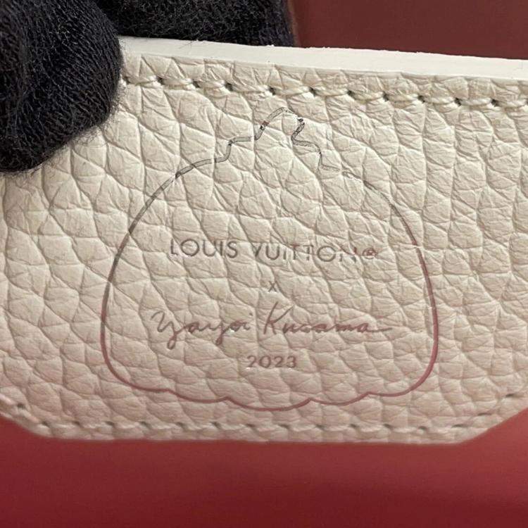 Pre Owned Louis Vuitton capucines White Taurillon Size Mm