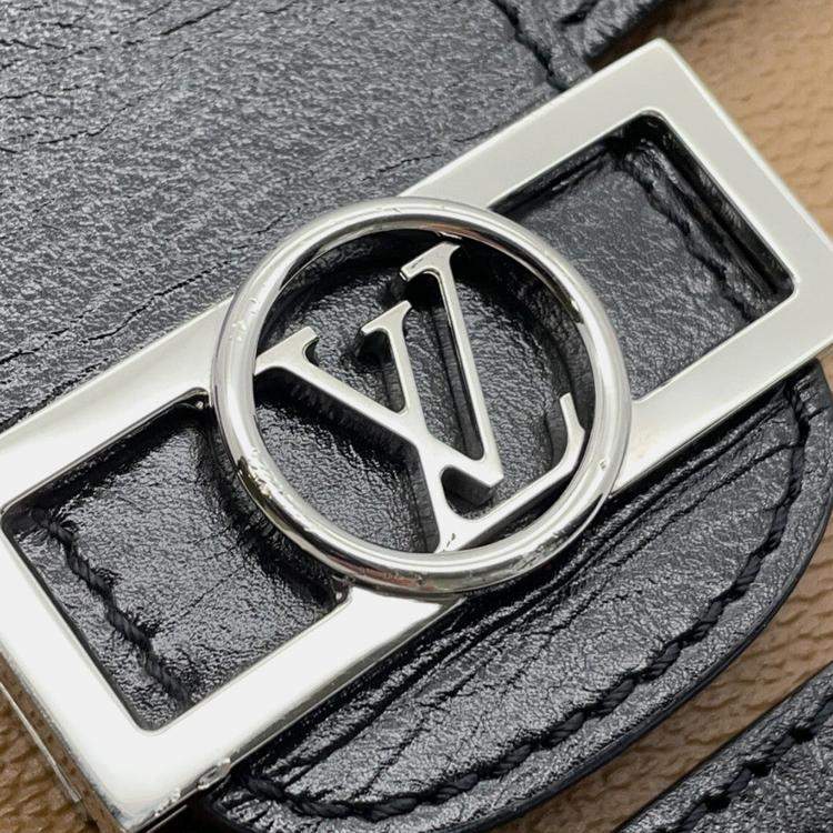 Pre Owned Louis Vuitton Bumbag Dauphine Noir Monogram Giant Monogram Giant Reverse