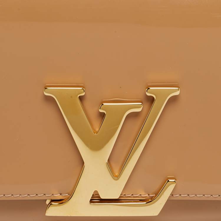 Pre Owned Louis Vuitton Louise Beige Patent Leather Clutch