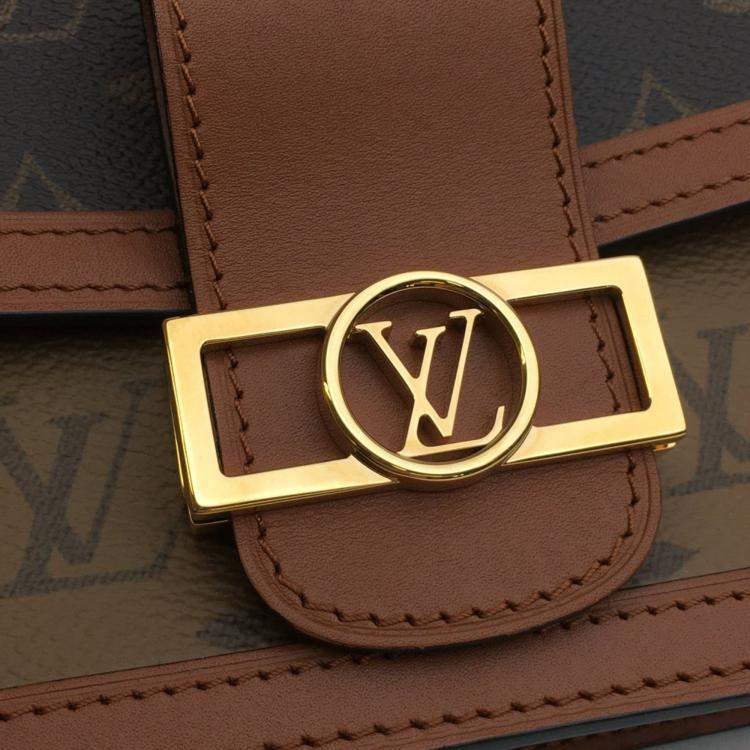 مملوكة مسبقًا Louis Vuitton Dauphine Belt Bag