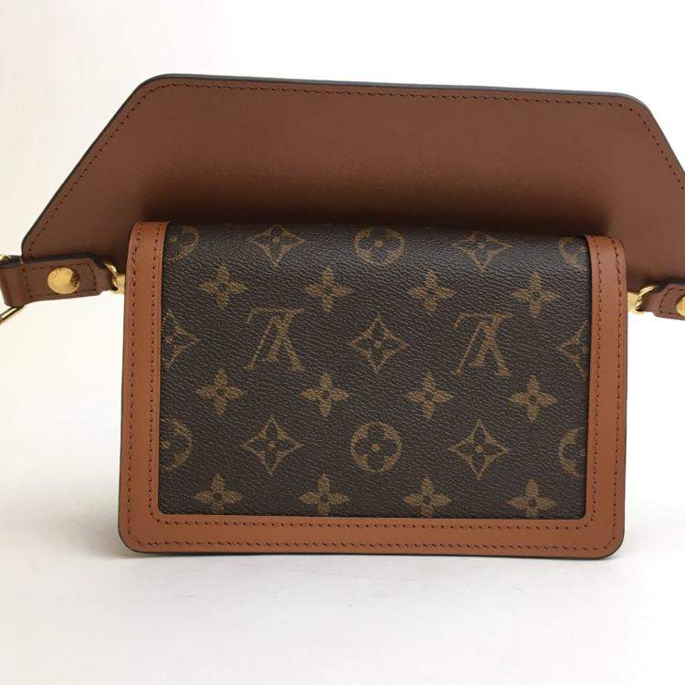 مملوكة مسبقًا Louis Vuitton Dauphine Belt Bag
